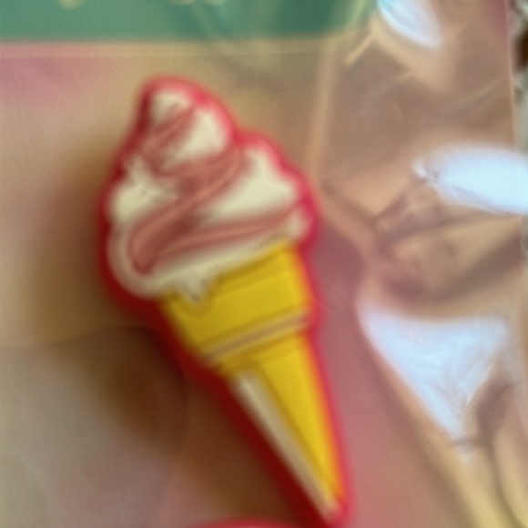 4 PC Shoe Charms NWT - Picture 4 of 6